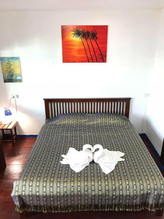Dutchman Homestay Ko Kut Exterior photo